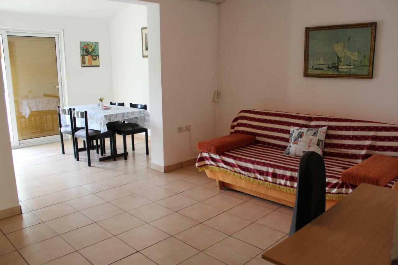 Apartman Samblic 크르크 외부 사진
